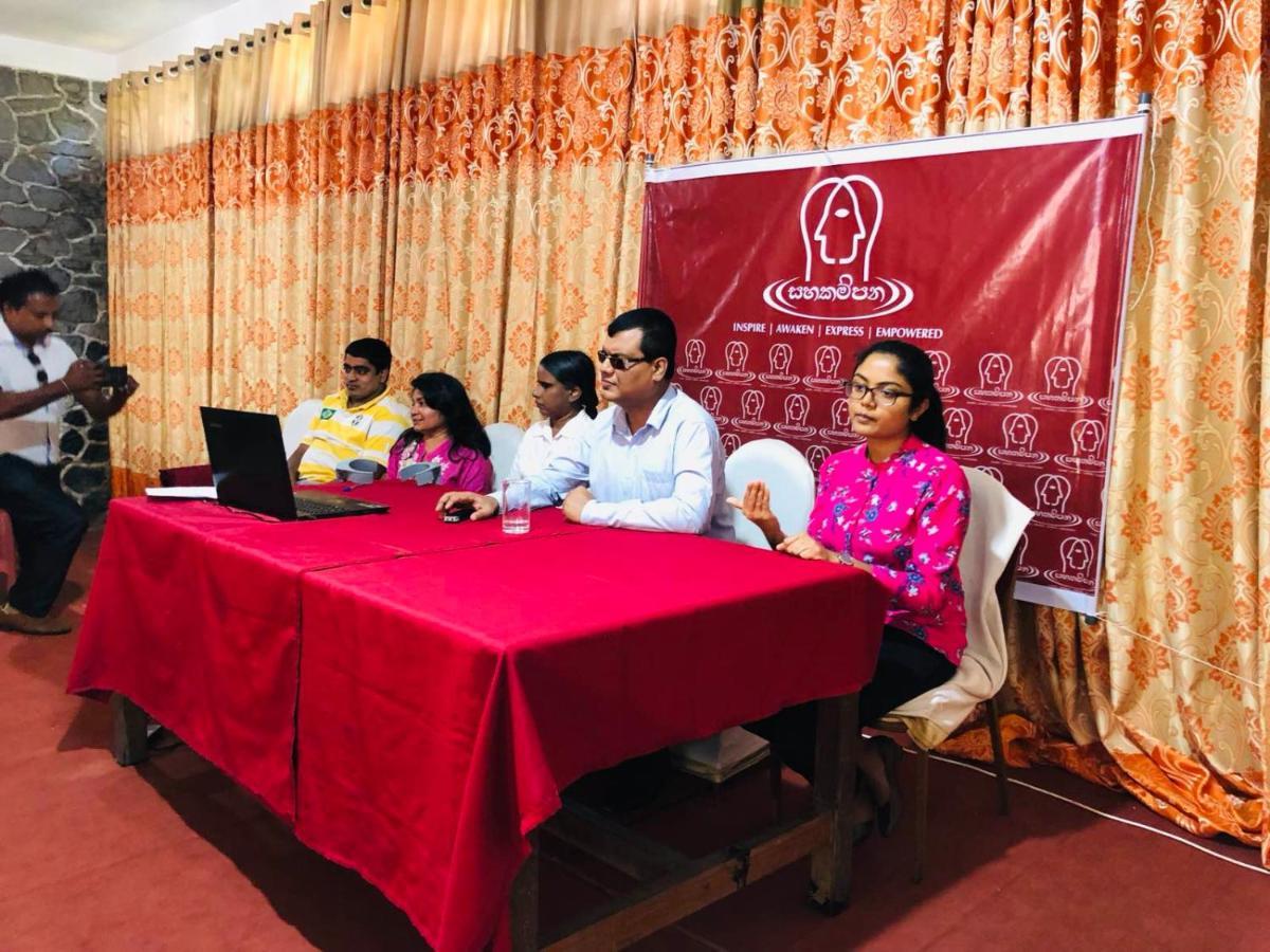 Suisse Villa Kandy Bagian luar foto
